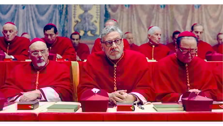 Conclave, il film è tornato utile anche… ai cardinali! Il retroscena che non ci aspettavamo
