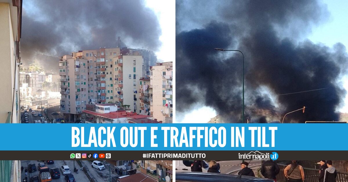 Fiamme Alte E Fumo Nero A Fuorigrotta A Fuoco Cabina Elettrica Qxek