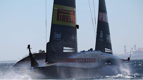 Finale Vuitton Cup: Luna Rossa, gli orari e dove vedere in tv le regate di oggi contro Ineos. Si riparte dall'1-1