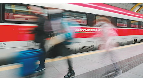 Alta velocità, rallentamenti e ritardi sulla linea Roma-Napoli per un problema tecnico. Poi riprende la regolare circolazione