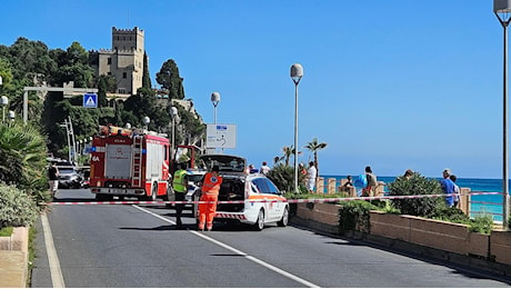 Finale Ligure, tragico incidente sull’Aurelia: muore motociclista di 59 anni. Diversi i mezzi coinvolti nello schianto