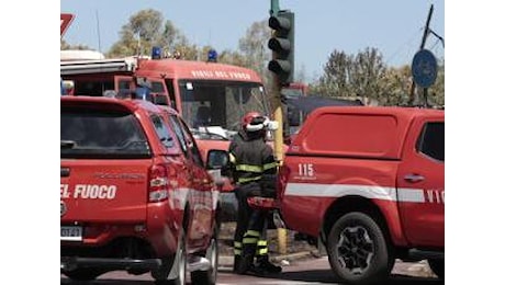 Milano, smottamento in uno scavo: uomo rimane sotto le macerie a Cinisello Balsamo