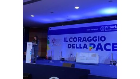 Prima uscita pubblica della Presidente Stefania Proietti al congresso Acli: l'impegno per la pace, giovani e partecipazione