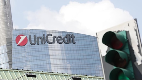 Unicredit, c'è l'accordo con i sindacati su 1.000 uscite (volontarie) e 500 nuove assunzioni