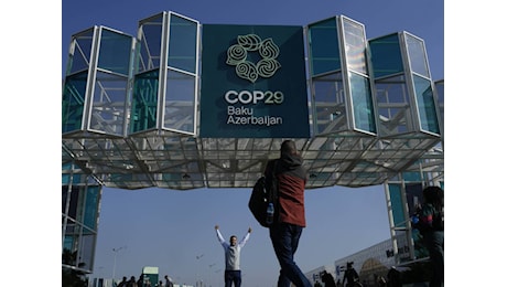 Gli allarmi (a vuoto) della Cop29. Il petrolio? È un dono di Dio