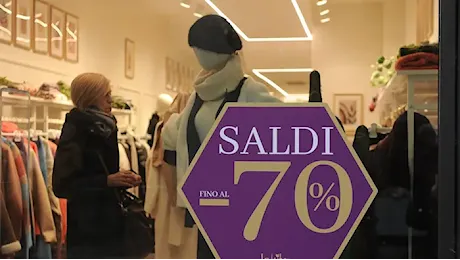 Commercio, sabato 4 dicembre l’apertura dei saldi in Lombardia