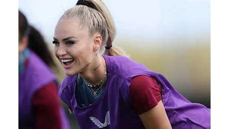 Non solo Douglas Luiz: dall'Aston Villa arriva alla Juve anche la bella fidanzata Alisha