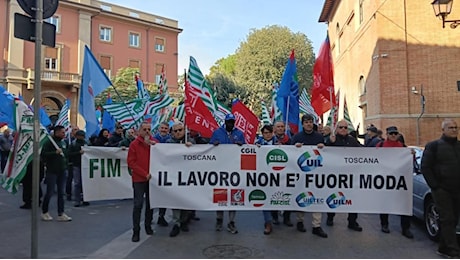 Moda in crisi, sciopero e corteo dei lavoratori a Firenze