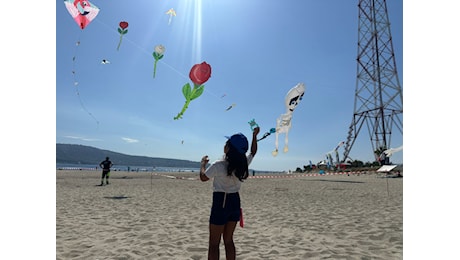 Festival degli aquiloni, torna a colorarsi il cielo di Capo Peloro FOTO e VIDEO