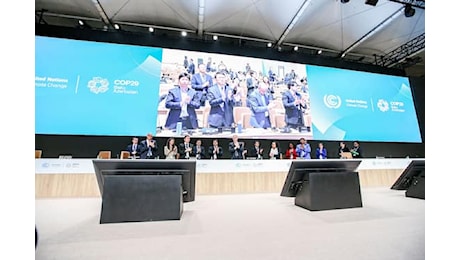 Cop29, raggiunto accordo. Ma per i Paesi più poveri è un tradimento