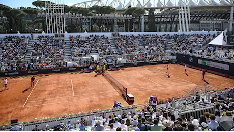 Internazionali di tennis in diretta, stop per pioggia. Fuori Sara Errani