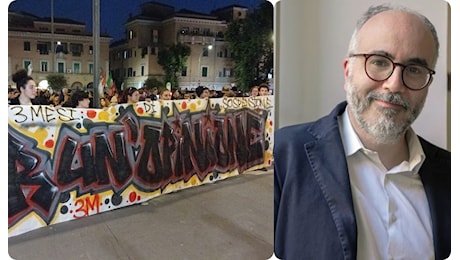 Christian Raimo sospeso per 3 mesi dall'insegnamento: manifestazione di solidarietà in piazza Sempione