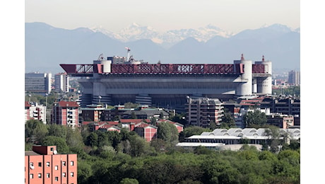 San Siro in vendita, Sala contestato da cittadini e comitati: Lo stadio non è tuo, è nostro