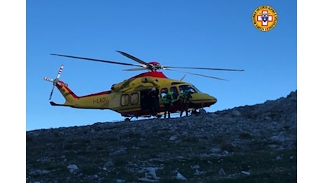 Alpinisti dispersi, sorvolo con l'elicottero e sonar Recco