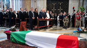 Folla ai funerali del generale Claudio Graziano di Fincantieri a Roma