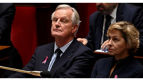 Barnier: la Francia sta affogando nei debiti, occorre la patrimoniale su ricchi e imprese