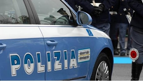 Bolzano, ragazzina di 14 anni trascinata dietro a un cespuglio e stuprata mentre aspettava il bus