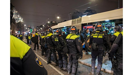 Paura ad Amsterdam: “l’Europa deve svegliarsi”. L’appello: “evitate di andare a Bologna”. Netanyahu: “pericolo per tutti”