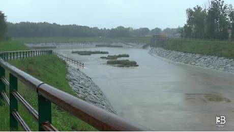 Cronaca meteo diretta - Piogge intense su Milano, la vasca di laminazione del Seveso vuota - Video