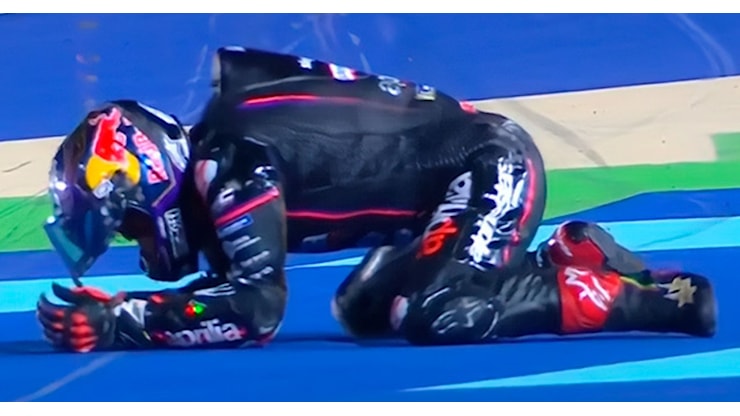 Come sta Jorge Martin dopo la caduta nel GP del Qatar? Incidente con Di Giannantonio in gara, diagnosi, esami e condizioni del campione del mondo - eurosport.it Come sta Jorge Martin dopo la caduta nel GP del Qatar? Incidente con Di Giannantonio in gara, diagnosi, esami e condizioni del campione del mondo - eurosport.it