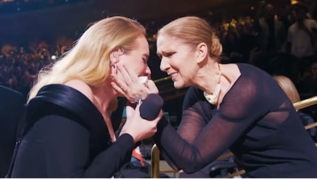 Adele in lacrime per Céline Dion al suo concerto: Ti amo tantissimo