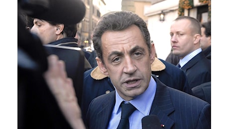 Carla Bruni indagata per il caso dei fondi libici-Sarkozy
