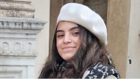 Giorgia Coraini, chi era la 15enne morta mentre scendeva dal bus: la scuola e lo stadio con papà