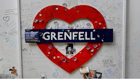 Londra, l'inchiesta sulla Grenfell Tower: trappola mortale a causa di incompetenza e avidità