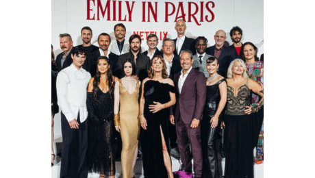 La notte di Emily in Paris 4 a Roma, première globale al The Space Moderno