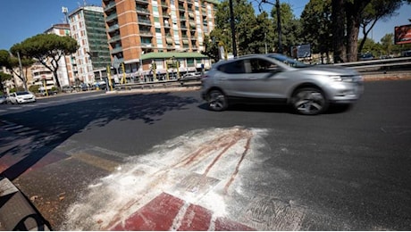 Prenestina, pedone di 44 anni travolto e ucciso da un'auto. Sale a 101 il numero delle vittime della strada a Roma