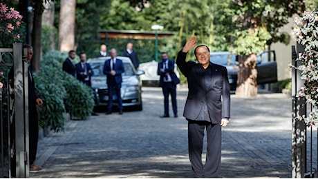 Ladri provano a entrare incappucciati a villa Berlusconi