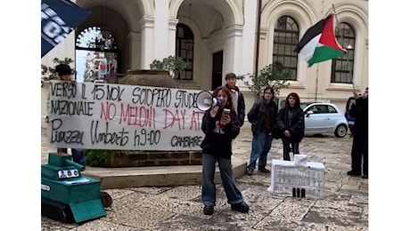 'No Meloni day', venerdì la protesta contro le riforme universitarie. Amtab: Possibili ritardi dei bus