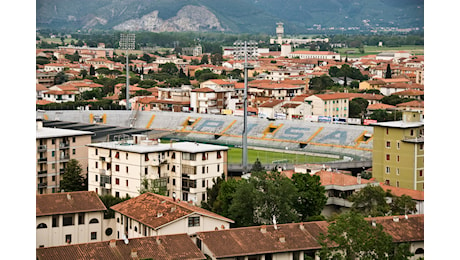 Carrarese-Pisa, Serie B: Pronostico, Probabili Formazioni e Come Vederla in TV e Streaming