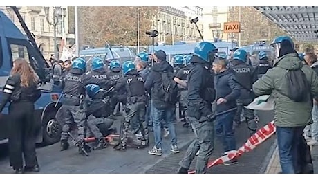 Torino, un venerdì di violenza: tutti i video degli scontri in città durante lo sciopero