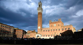 Il Palio di Siena rinviato, le foto da Piazza del Campo