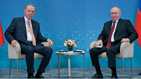 Erdogan a Putin: in Ucraina pace possibile. Ma il Cremlino frena