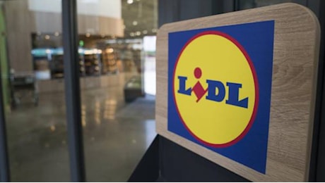 LIDL batte anche sé stessa: prima era a 119€ ora è in offerta a 99€ | Clienti fuori le porte dalle 6.00 del matitno