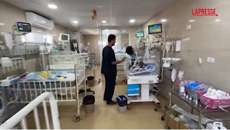 VIDEO Gaza, tragiche immagini dall'ospedale Kamal Adwan Gaza, all'ospedale Kamal Adwan bimbi in terapia intensiva ma mancano forniture mediche