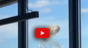 Attacco russo a Kharkiv, crolla in diretta la torre della televisione; il Video