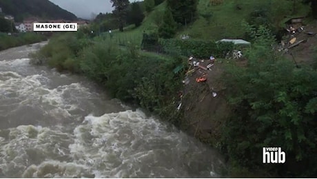 Maltempo in Liguria, frana a Masone lungo il torrente Stura