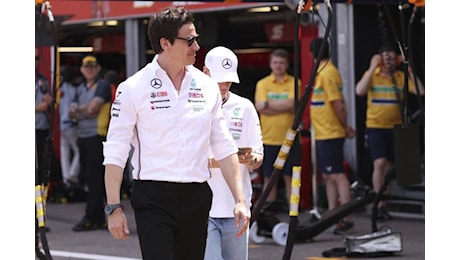 F1, Wolff non si fida della Ferrari a Las Vegas: “I loro tempi non sono veritieri”