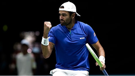 Berrettini, che sofferenza! Blockx ko in rimonta: 3-6 6-2 7-5. Italia-Belgio 1-0, ora tocca a Cobolli