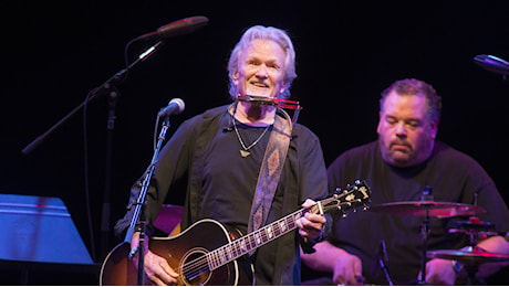 Addio a Kris Kristofferson, la famoso cantante di Me and Bobby McGee