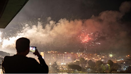 Botti di Capodanno, a Napoli 2 giovani feriti da proiettili: un turista arabo e una 23enne