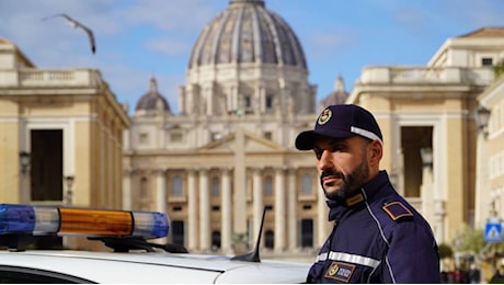Domenica delle Palme 2025: il cardinale Sandri presiede la celebrazione in piazza San Pietro mentre il Papa continua il suo recupero