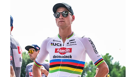 Renewi Tour 2024, Mathieu Van Der Poel al via per conquistare una tappa: “La frazione di domenica sembra fatta apposta per me”