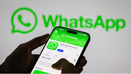 Iran, revocato dopo due anni il blocco di Whatsapp e Google Play