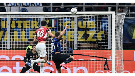 Gabbia in extremis e Inter ko, il Milan vince il derby 2-1