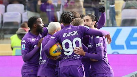 Gol con dedica a Bove, la Fiorentina batte il Cagliari 1-0 e continua il filotto: gli highlights