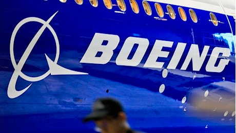 Boeing scivola nel premercato a Wall Street. Seul annuncia una completa ispezione di tutti 737-800